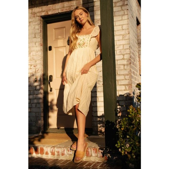 NEW Cream Apron Ruffle Square Neck Floral Embroidered Tie Back Cotton Midi Dress - Picture 2 of 12